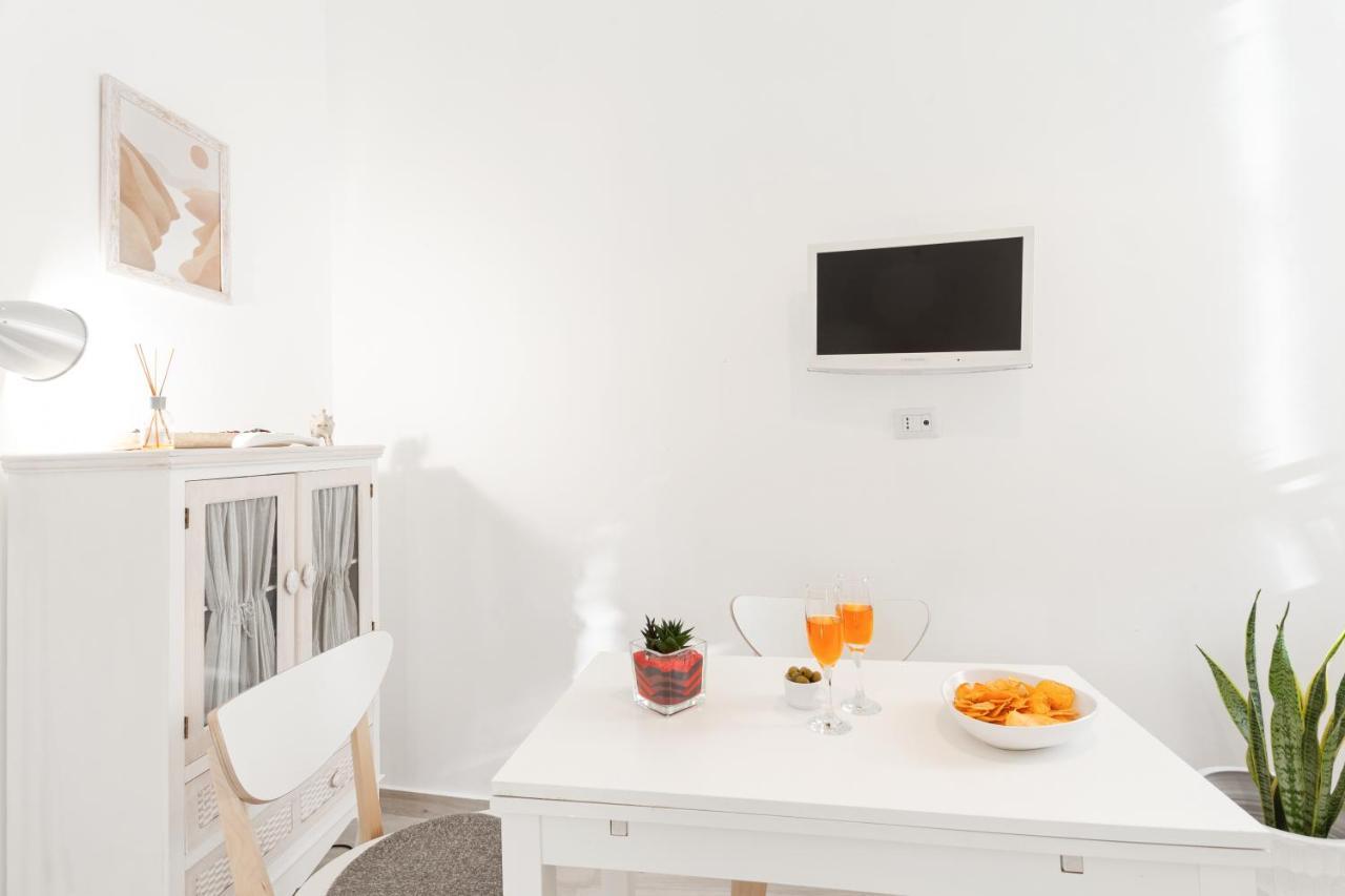 Maison San Michele Lovely Apartment Trani Extérieur photo