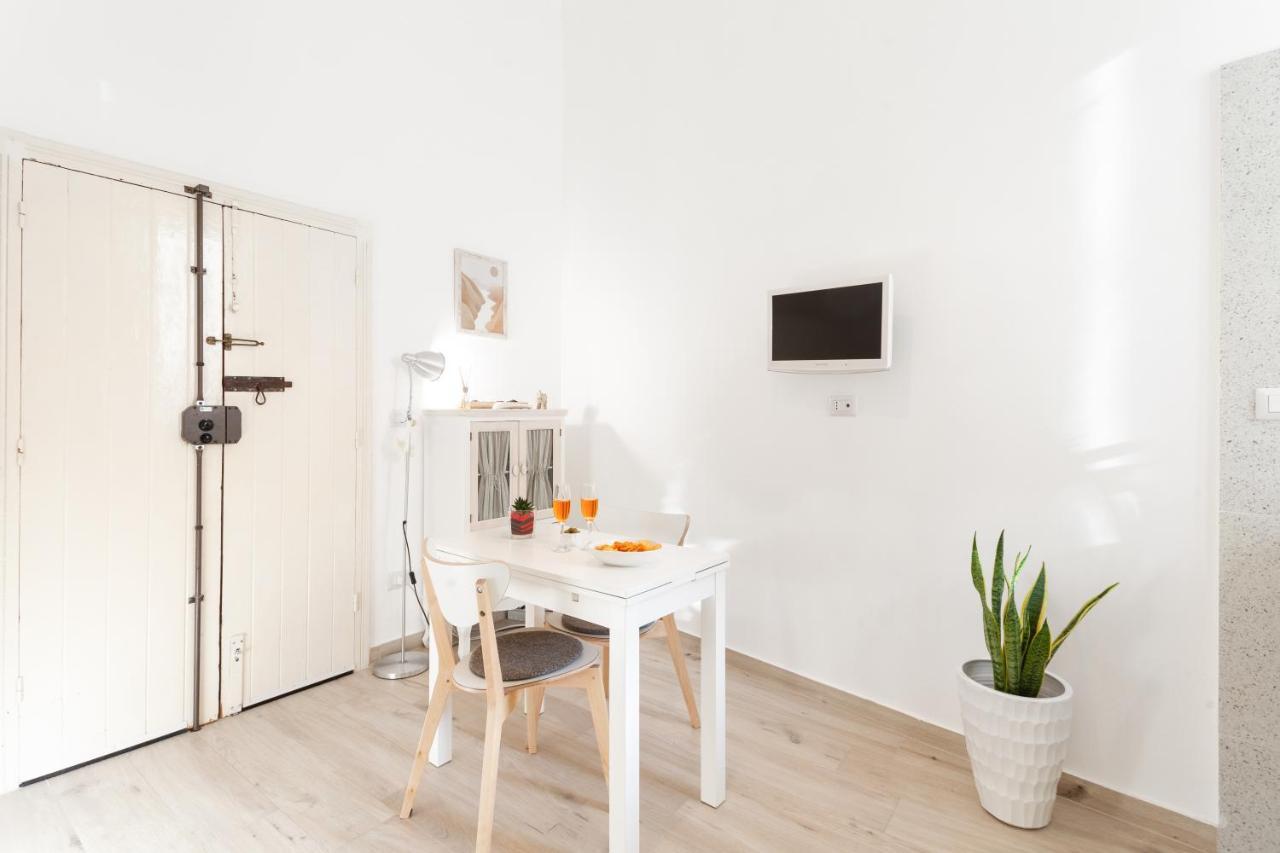 Maison San Michele Lovely Apartment Trani Extérieur photo