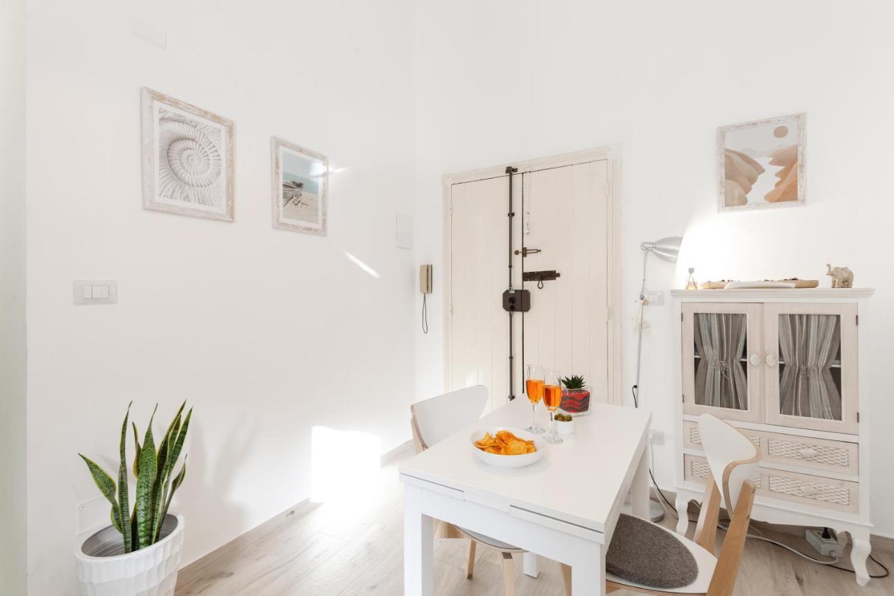 Maison San Michele Lovely Apartment Trani Extérieur photo